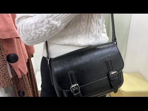 ❤️ Nyilvános maszturbáció a fiatal szuka FeralBerry egy dildóval a próbafülkében Szex videó at hu.yespornpics-com.ru ☑
