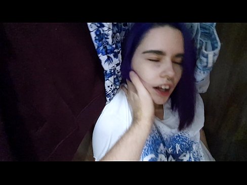 ❤️ Megtaláltam a nővéremet a szekrényben, és segítettem neki elélvezni. Szex videó at hu.yespornpics-com.ru ☑